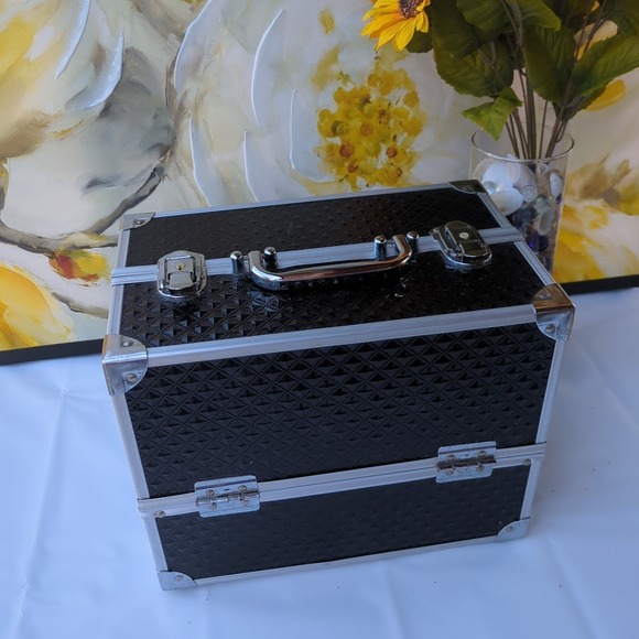 Caboodles Heavy Duty Large Makeup Case - Picture 1 of 16